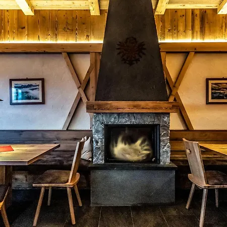 Rifugio Crep De Munt-3